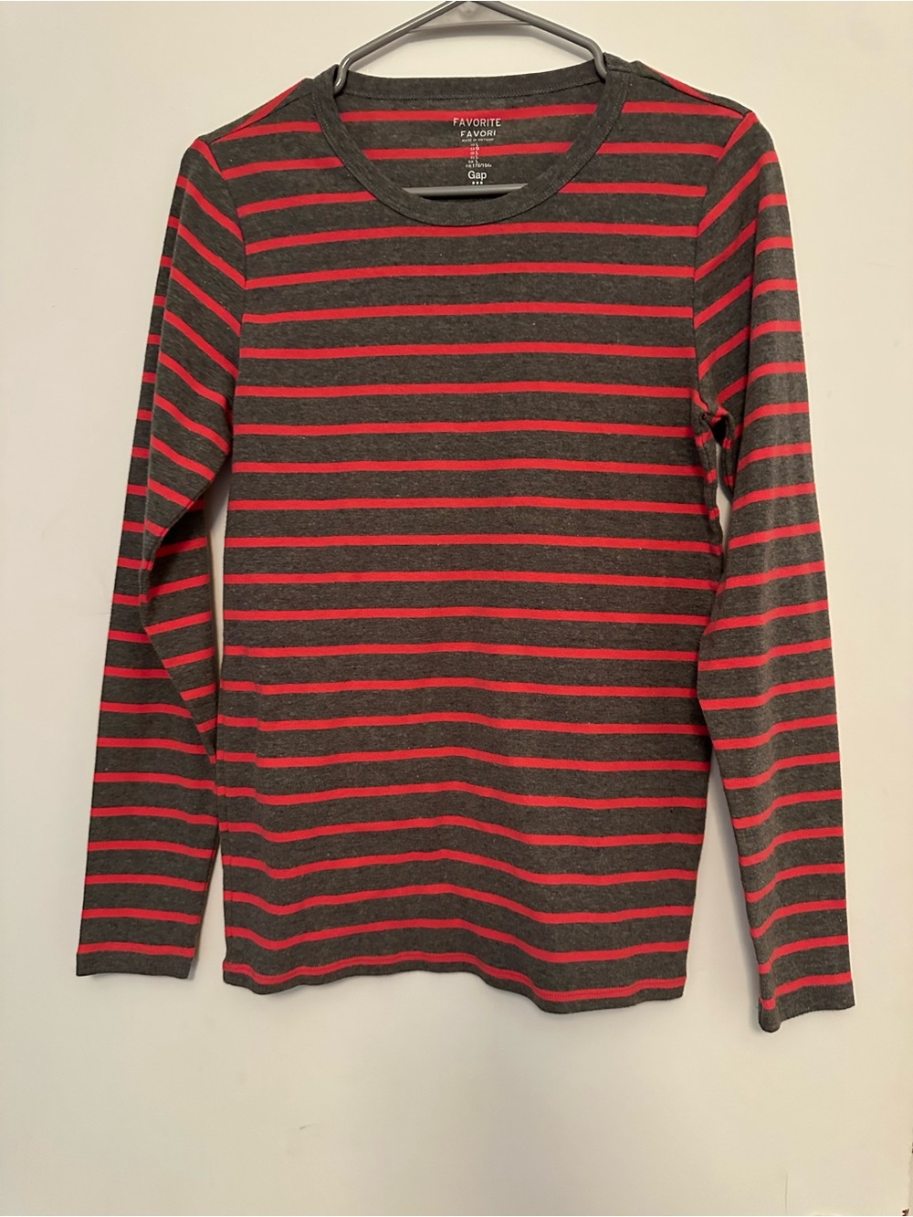 GAP Favorite Favori Long Sleeve Crewneck Tee